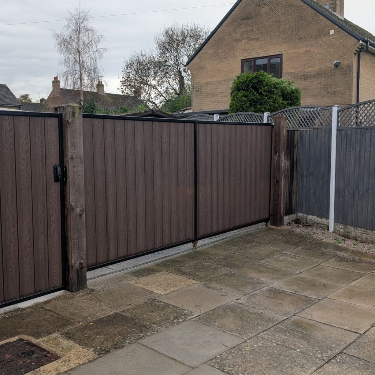 WhatsApp Image 2025-11-30 at 16.33.46 (2) (1)