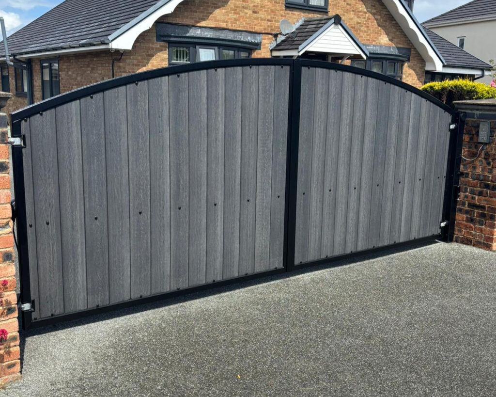 WhatsApp Image 2025-12-01 at 11.09.11 (1)